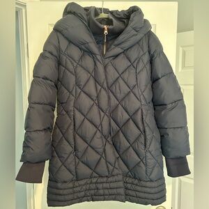 Jessica Simpson oversized winter puffer with hood. Size M, fits L/XL